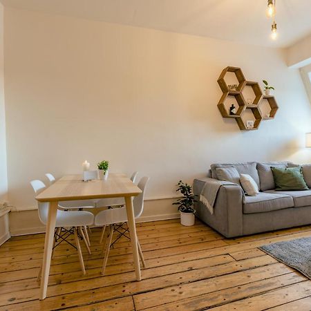Eigene Wohnung im Stadtzentrum mit wunderschöner Dachterrase Biel/Bienne Exterior foto