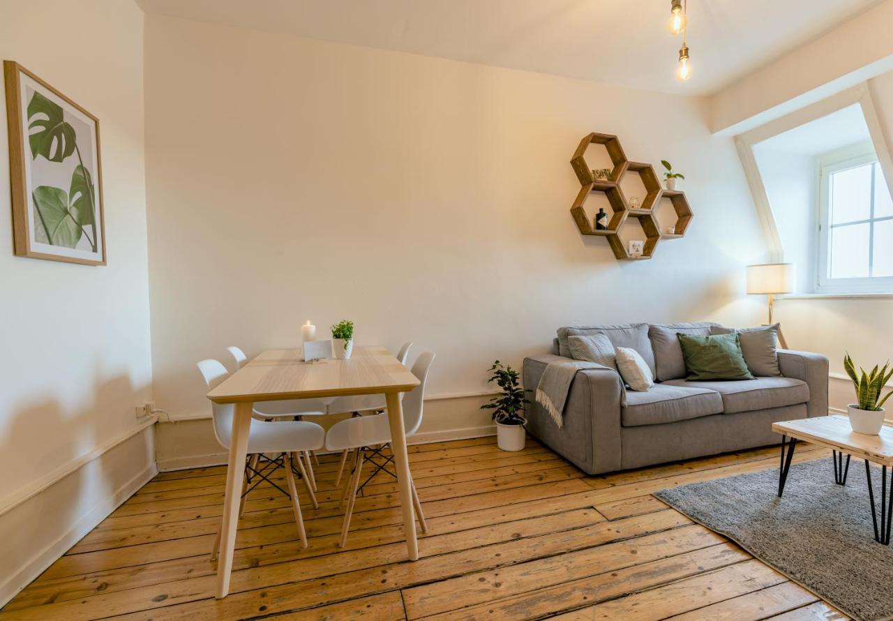Eigene Wohnung im Stadtzentrum mit wunderschöner Dachterrase Biel/Bienne Exterior foto